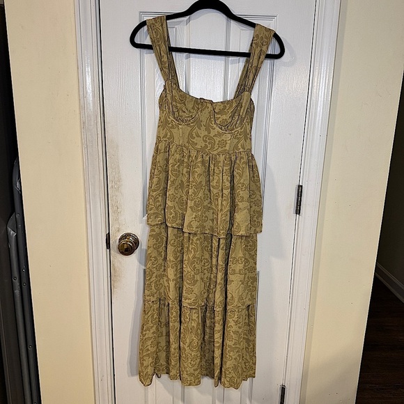 WeWoreWhat Dresses & Skirts - WeWoreWhat Beige Linen Blend Strapless Mini Dress Size 2